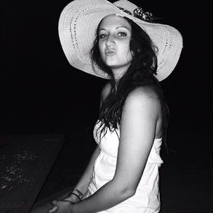 Meet your posher, Haley